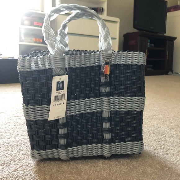 GAP Handbags - NWT Vintage GAP Plastic Woven Mini Tote